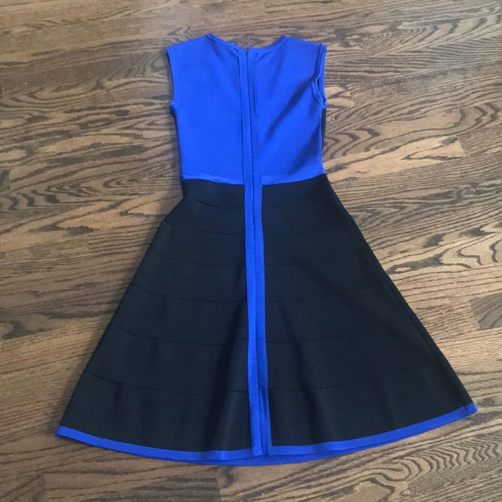 Color Block Dress - Picture 4 of 4